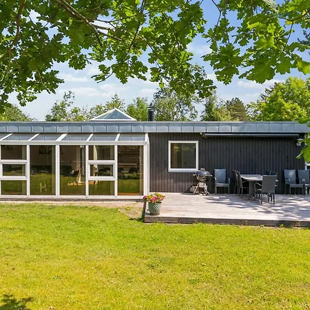 Holiday home Awesome In Knebel With 2 Bedrooms And Internet