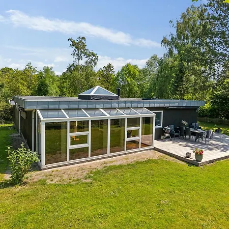 Awesome In Knebel With 2 Bedrooms And Internet Ebeltoft