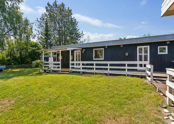 Awesome In Knebel With 2 Bedrooms And Internet Semesterbostad *